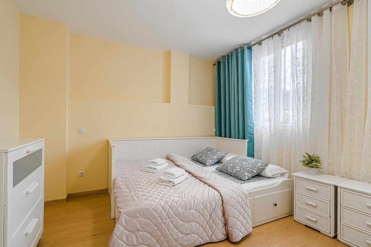 Yellow 3 Bedroom Large Apartment For 10 Guests Costa Adeje  Bagian luar foto
