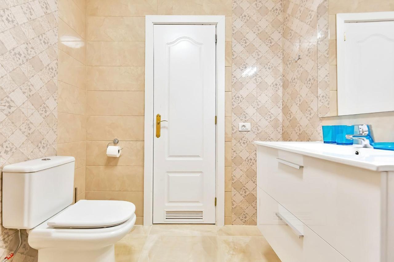 Yellow 3 Bedroom Large Apartment For 10 Guests Costa Adeje  Bagian luar foto