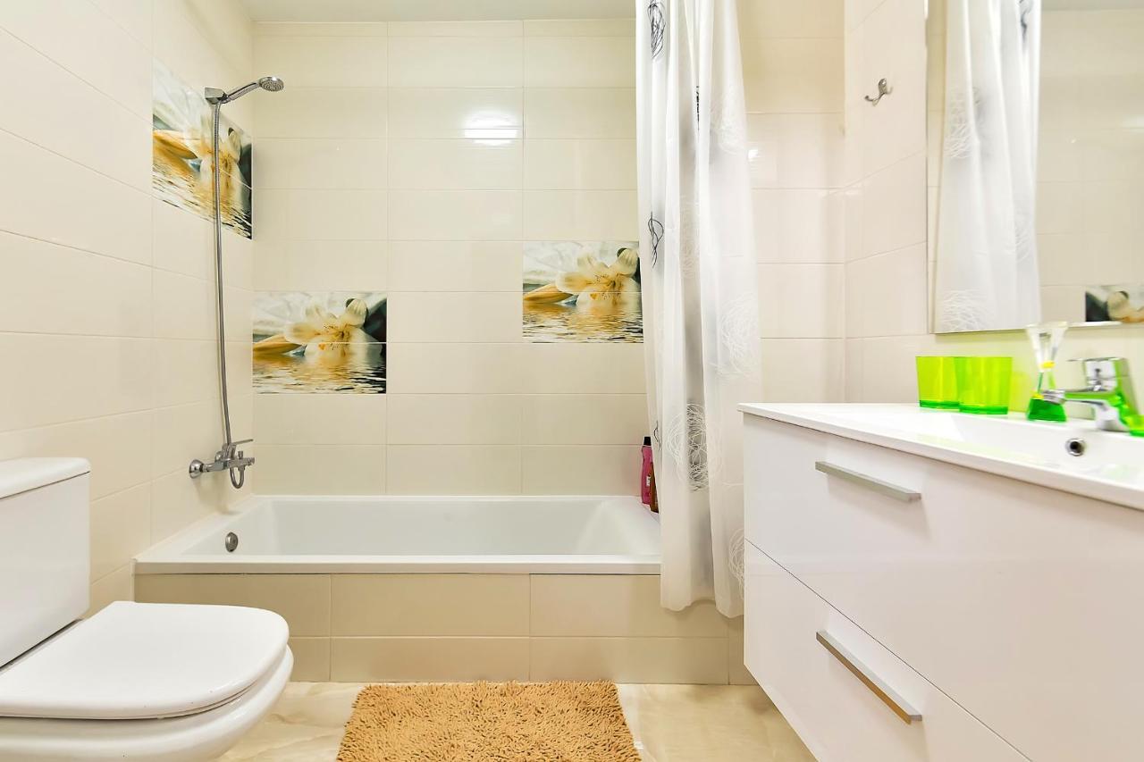Yellow 3 Bedroom Large Apartment For 10 Guests Costa Adeje  Bagian luar foto